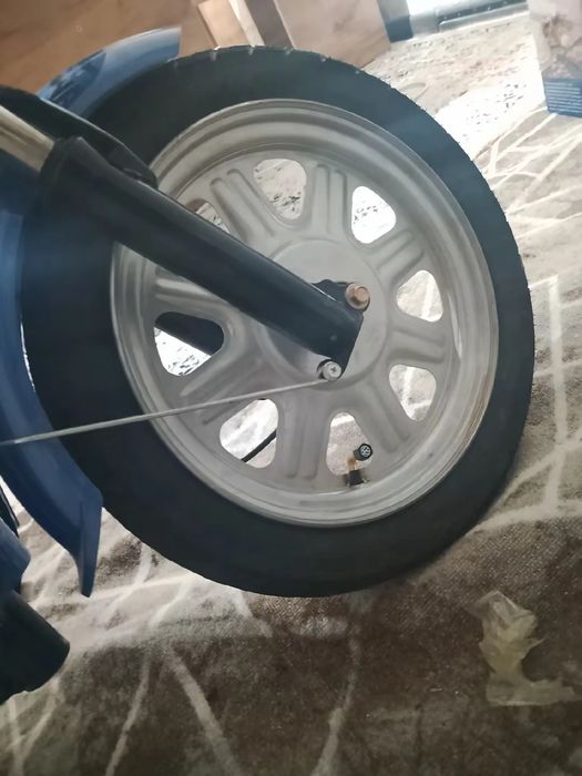 Скутер сатылады.