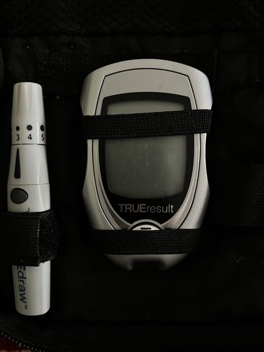 Продам два глюкометра