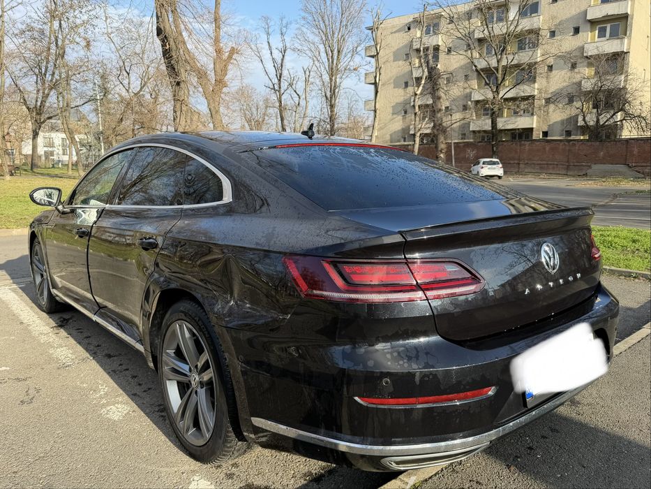 Vw arteon usor avariat