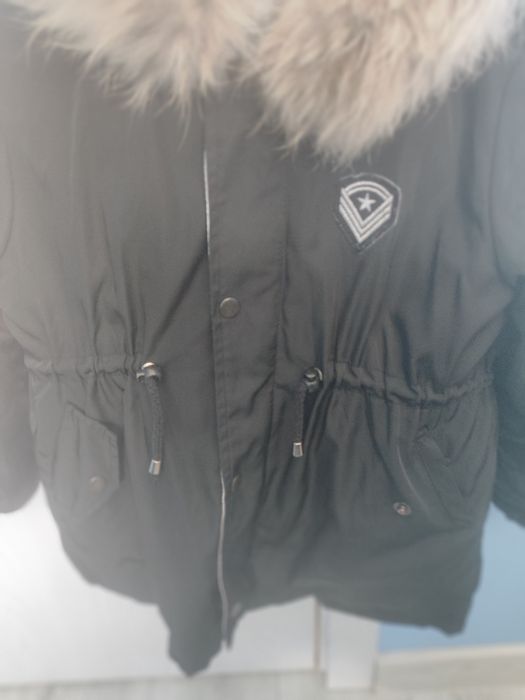 Детска парка с яка от естествена кожа