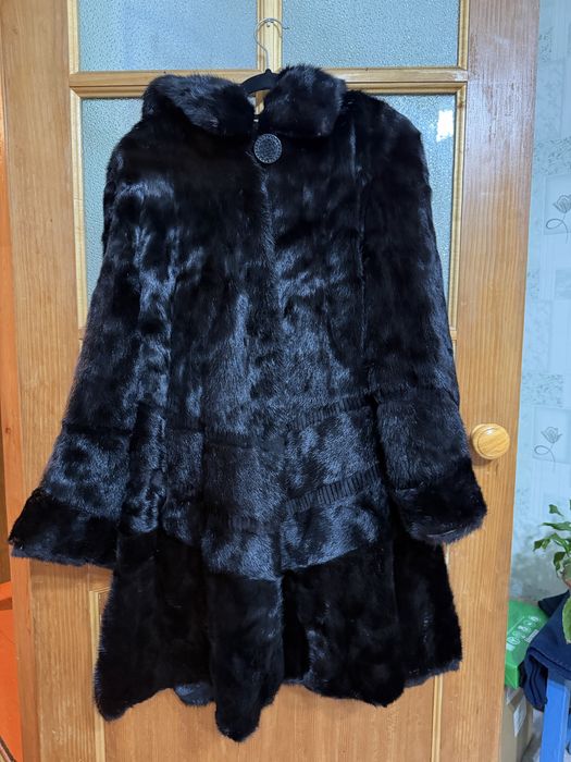 Продам норкую шубу