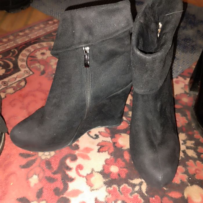 Продам обувь 37-38 размер