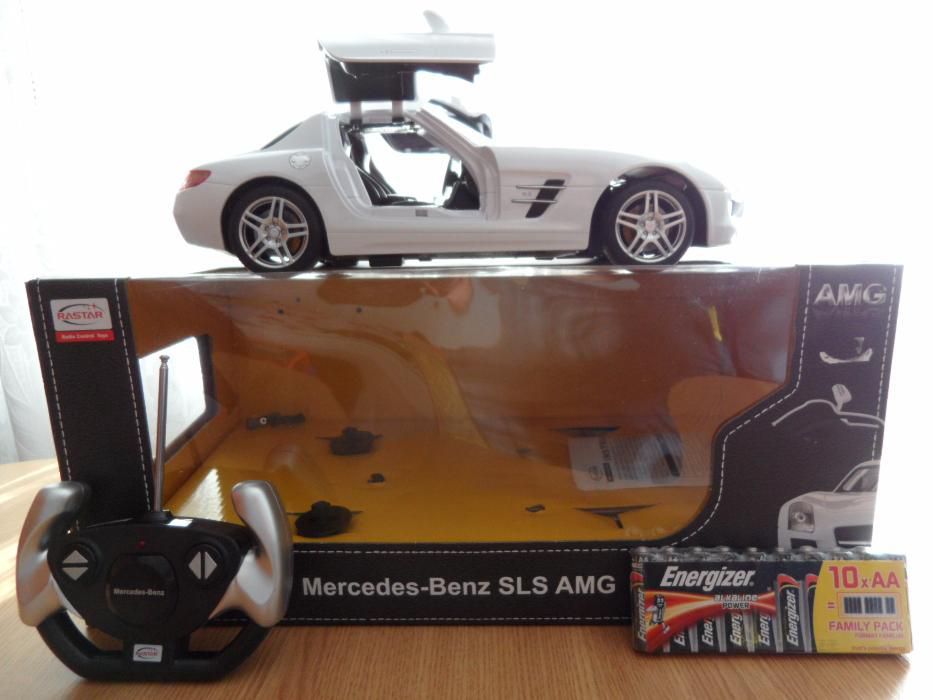 Masinuta de Colectie 1:14 Mercedes SLS AMG
