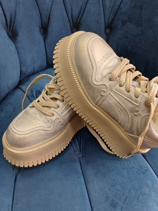 Ботинки кожаные женские