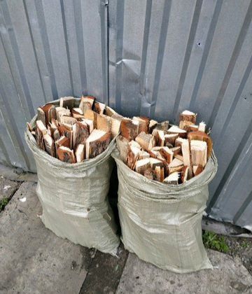 Продам дрова и уголь в мешках (доставка)