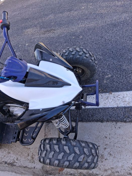 Vând atv 125cc 3+1