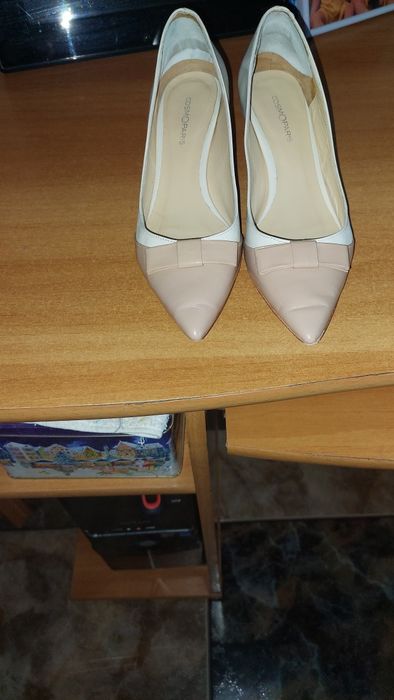 Pantofi de gala și sandale