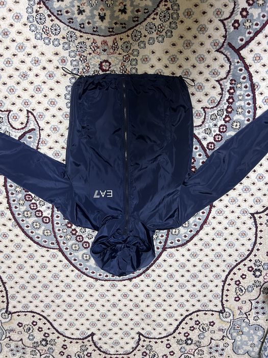 Новая Ветровка (УНИ) Ea7