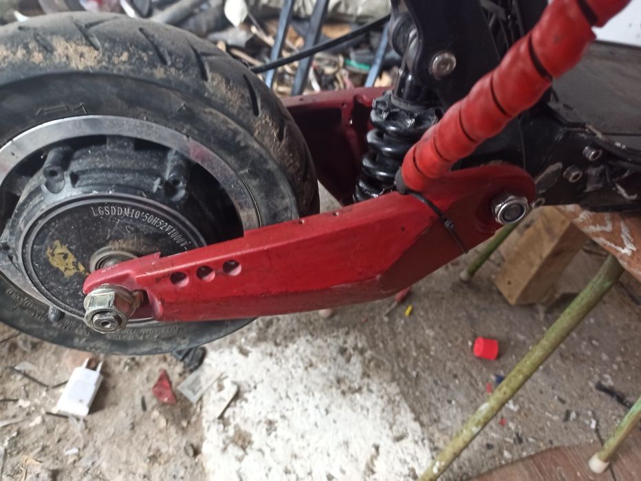 Продам электросамокат