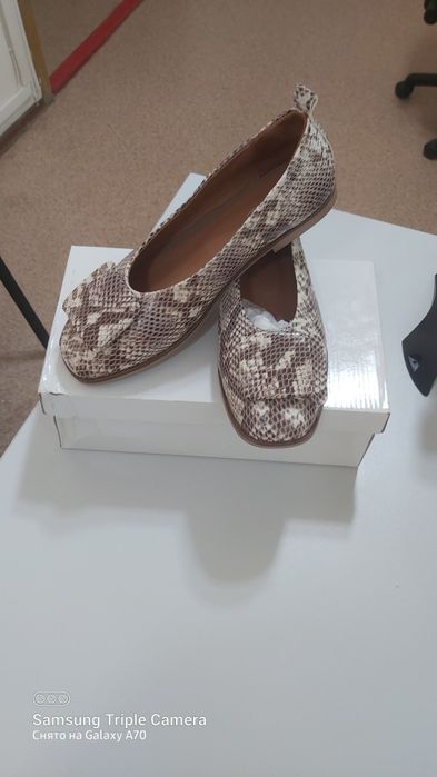 Женские балетки кожаные