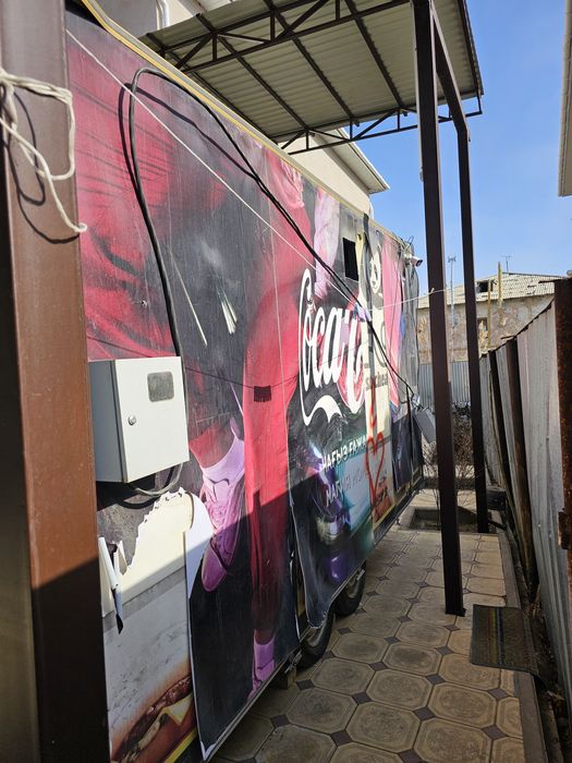 Фудтрэк павилион на колесах