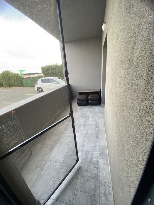 Inchiriez apartament
