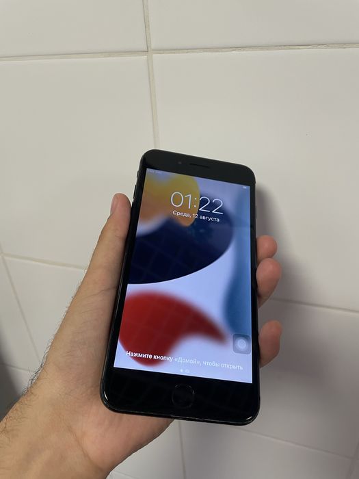 Продам Айфон 7+ Идеал