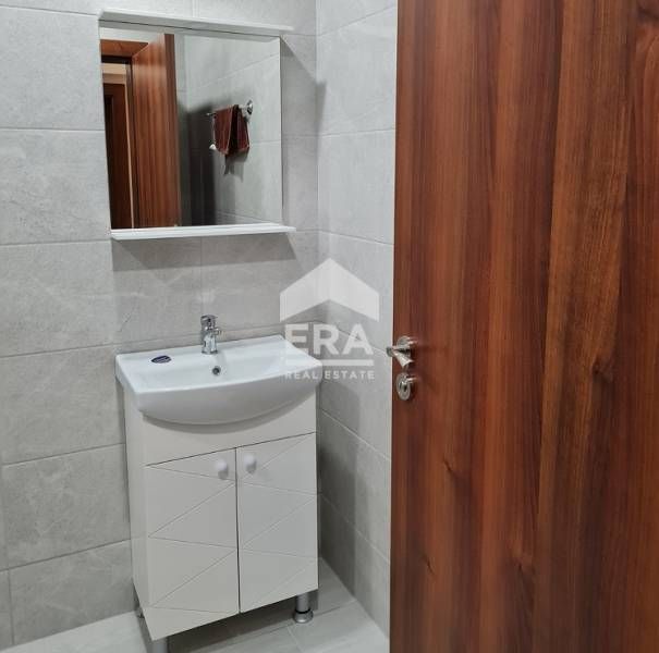 Дава се под наем Двустаен апартамент в Варна, Трошево - 66 кв.м за 404 € - Снимка #6