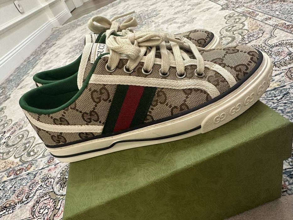 Продам Gucci Tennis 1977