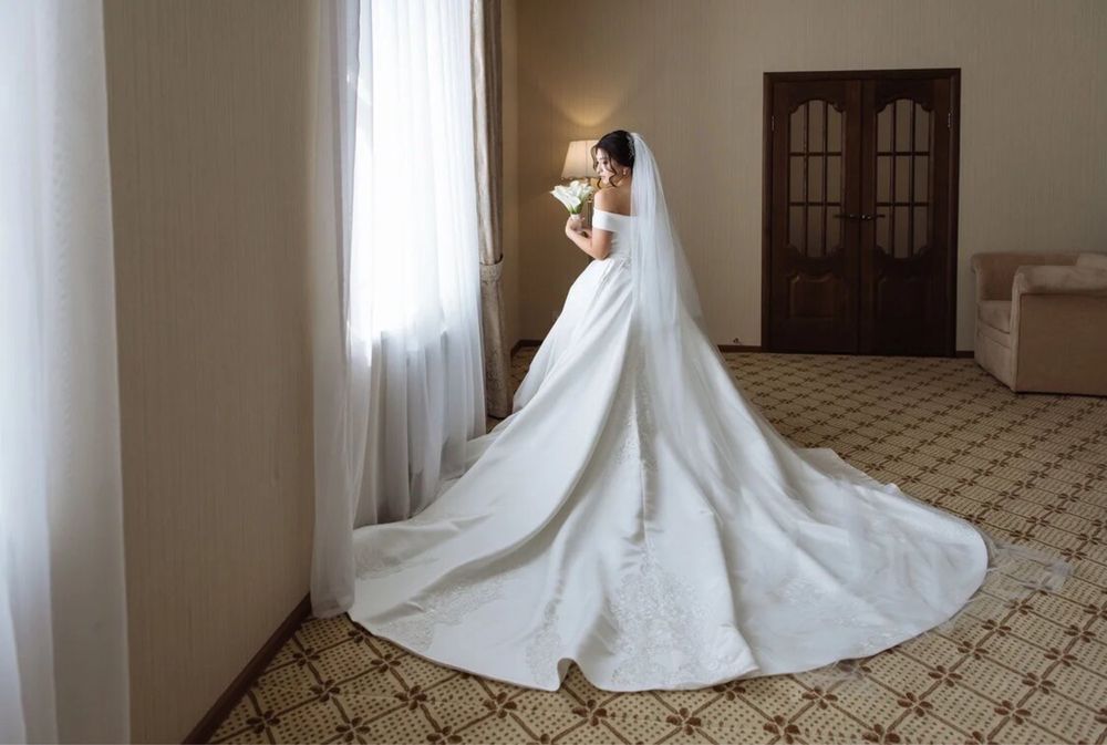 Свадебное платье