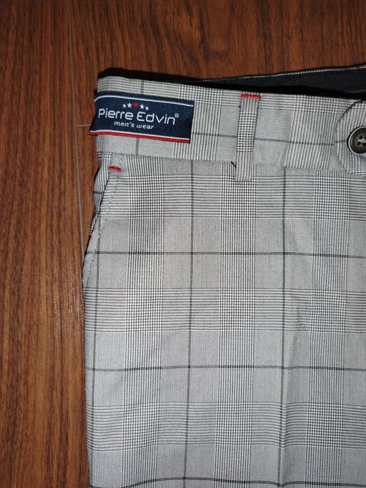 Pantaloni bărbat stofă costum