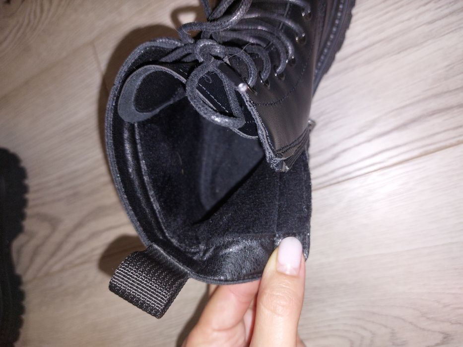 Продам осенние сапожки для мальчика