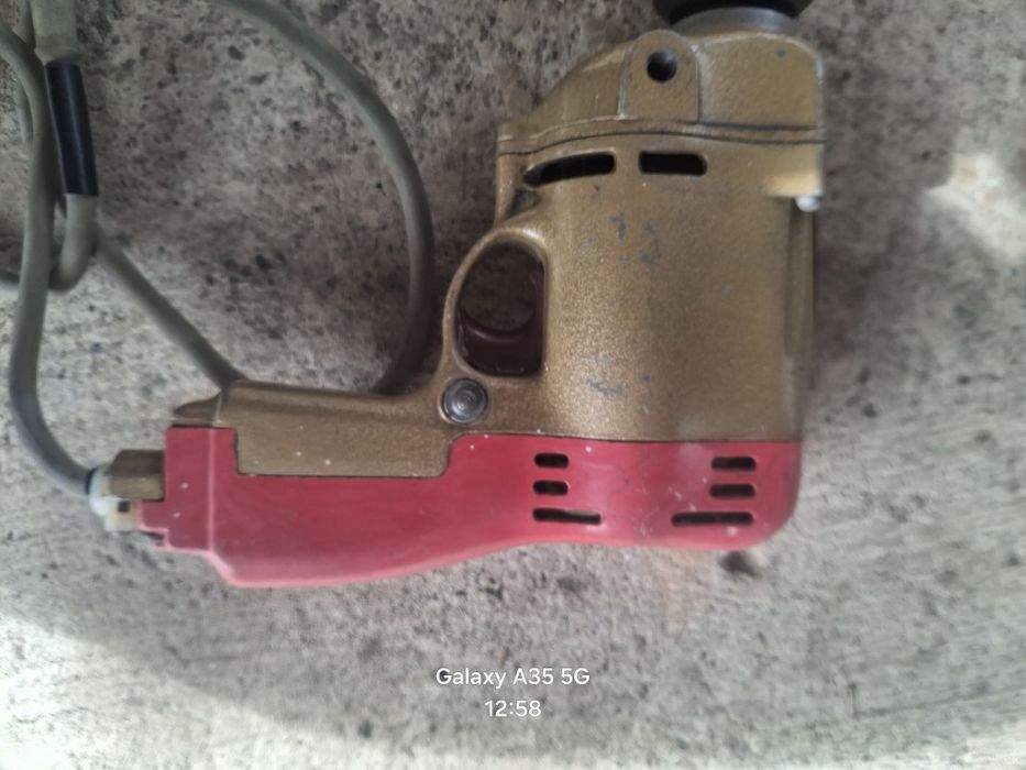 Bormașina veche England