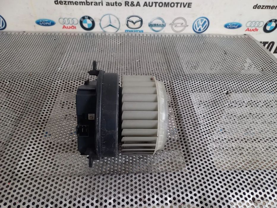 Aeroterma Bord Ventilator Habitaclu Audi A6 4G C7 A7 An 2011-2012-2013-2014-2015-2016-2017-2018 Vol