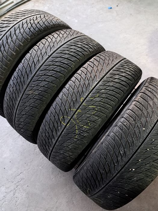 4 anvelope iarnă 235 50 R19 Michelin