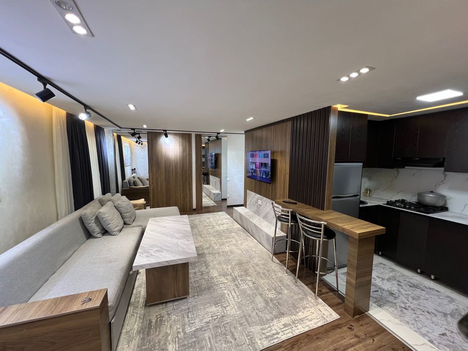 Сдается 2х комнатная квартира
С обстановкой ЛЮКС 
В горде Алмалыке