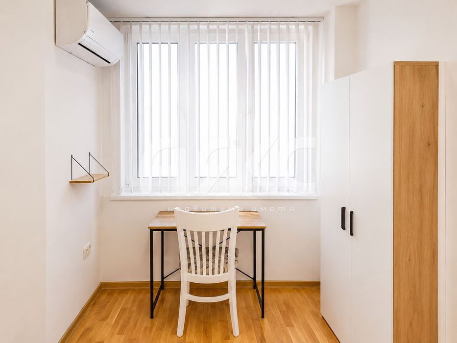 Дава се под наем Тристаен апартамент в София, Център - 60 кв.м за 750 € - Снимка #4