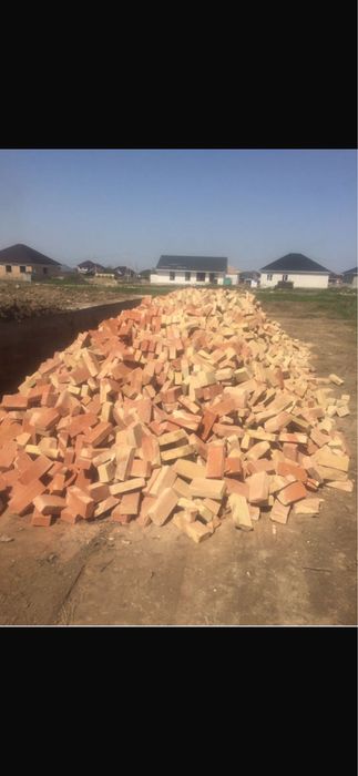 Красный кирпич Алматы