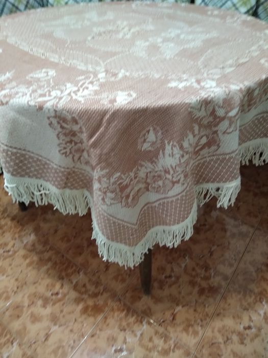 покривки за спалня ,покривки за маса и възглавница сърце