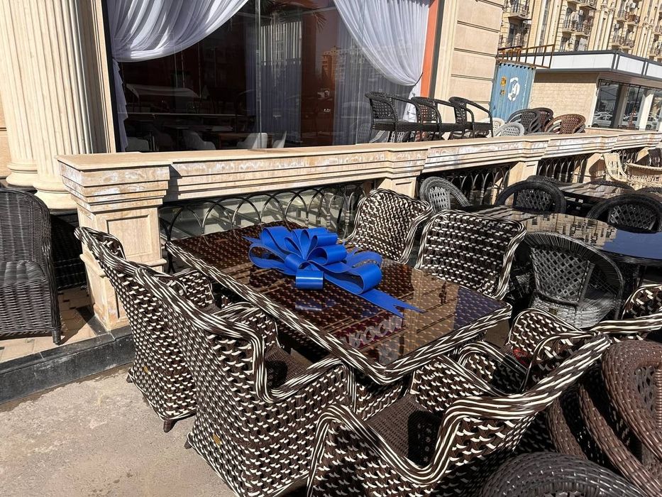 Stol uchun, o'yinchoq moshina uchun, bitovoy texnika uchun bantik.