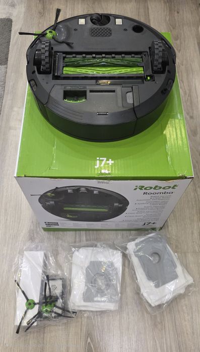 Прахосмукачка робот iRobot j7+