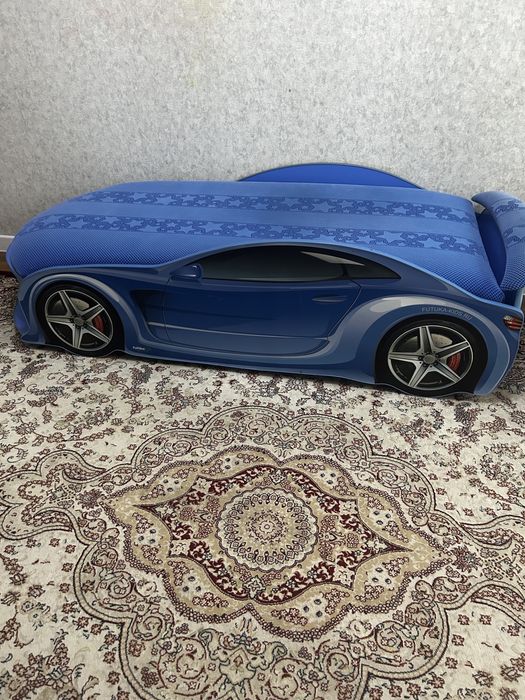 Детская кровать- машина