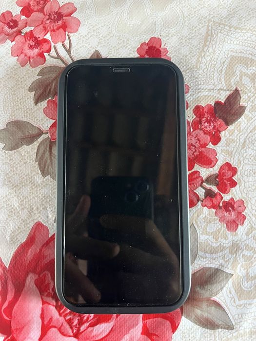 Vand sau schimb cu iphone 11 pro