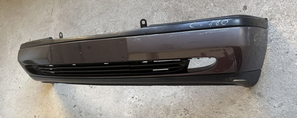Предна броня от mercedes C 180