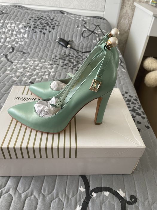 Туфли стильные на каблуках