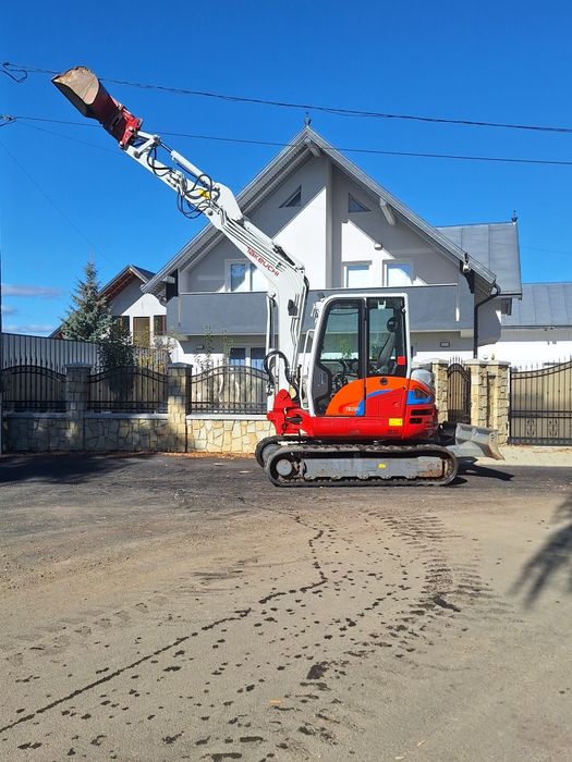 Miniexcavator takeuchi tb260