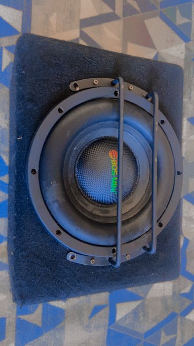 Сабвуфер хорошем состояний ,