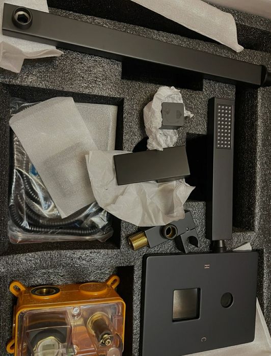 Душ система за вграждане Black Mat