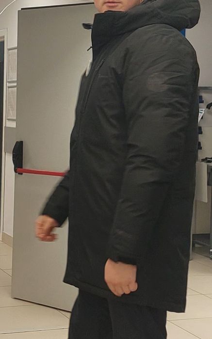 Пуховик зимний тёплый