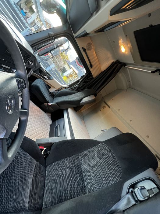 Mercedes Actros 1840 - Mega // 2015 - Euro 6