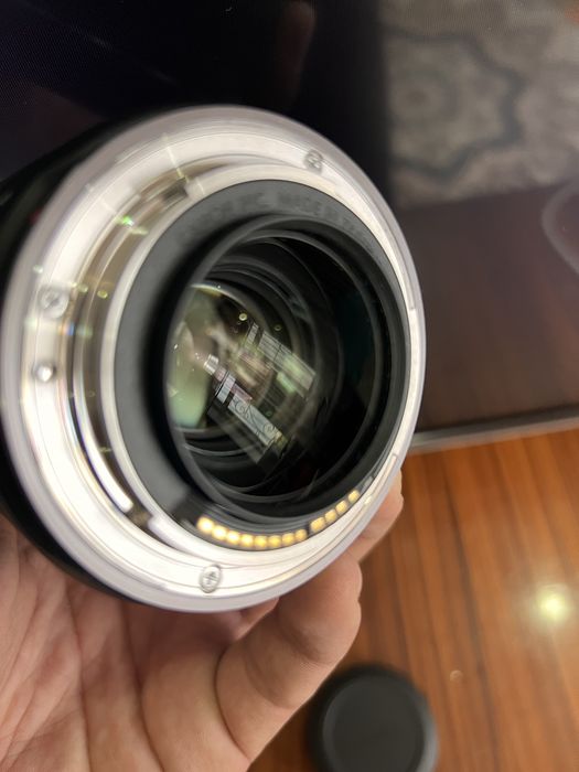 Объектив Canon RF 35mm macro STM