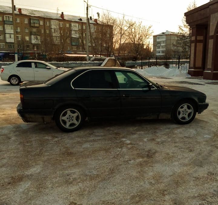 Срочно продам БМВ Е34