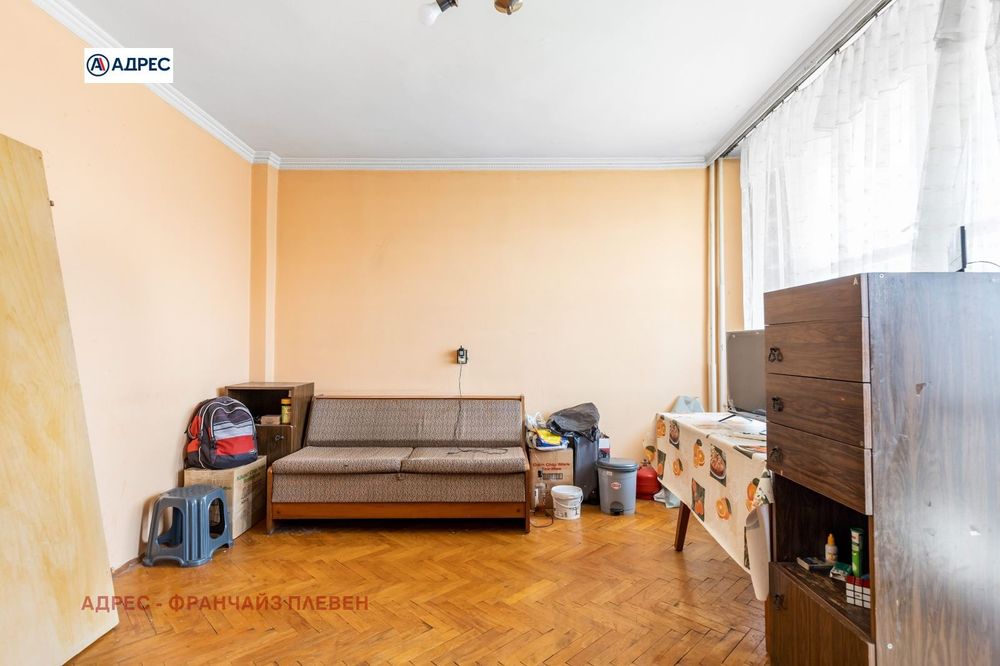 Продава се Двустаен апартамент в Плевен, Сторгозия - 66 кв.м за 1425 €/кв.м - Снимка #2