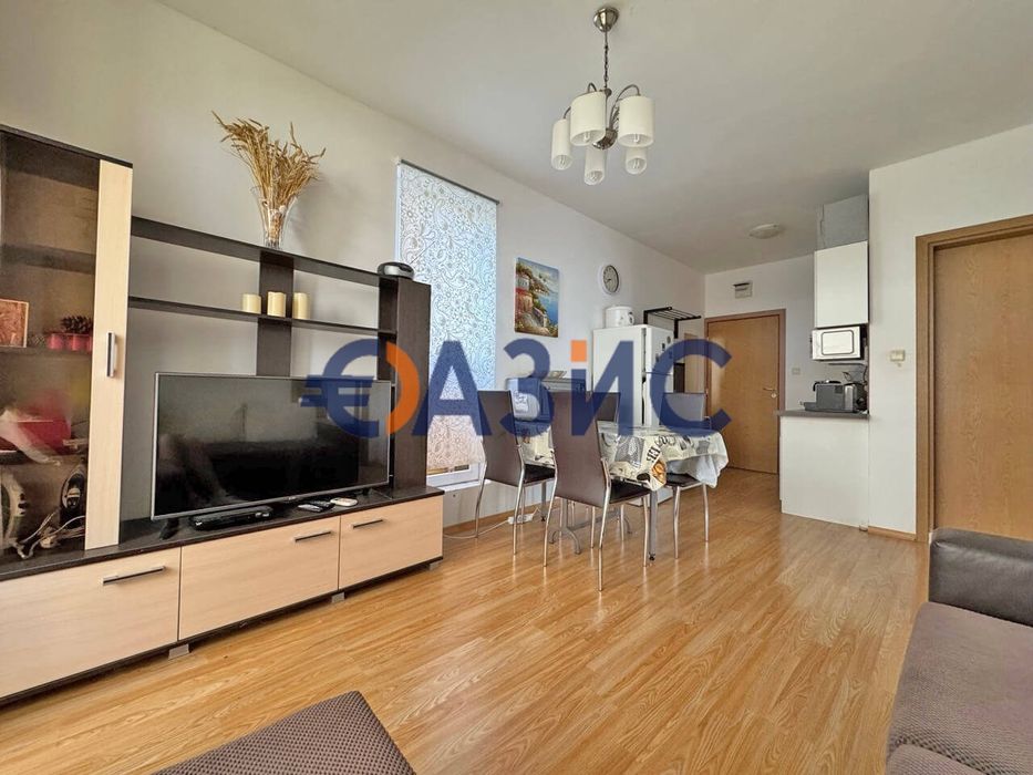 Продава се Тристаен апартамент в к.к. Слънчев бряг - 77 кв.м за 825 €/кв.м - Снимка #2