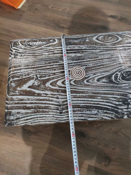 два редки ръчно изработени дизайнерски сандъка