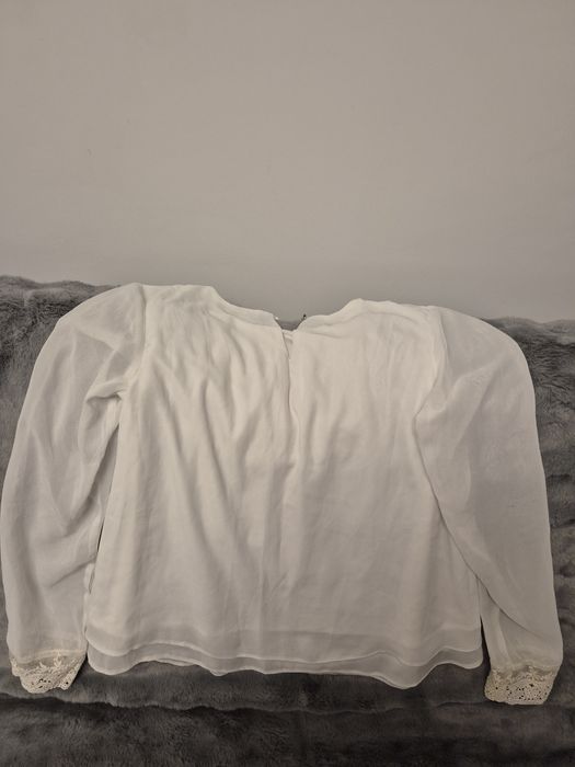 Camasa de culoare alba