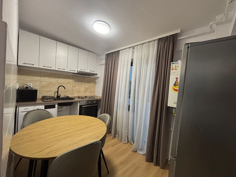 Inchiriez apartament cu o camera