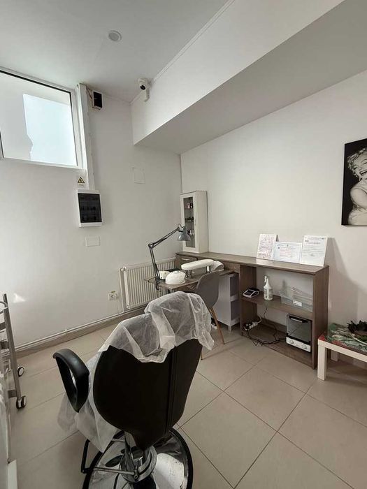 Post manichiura-pedichiura luminos si aerisit-Tatarasi