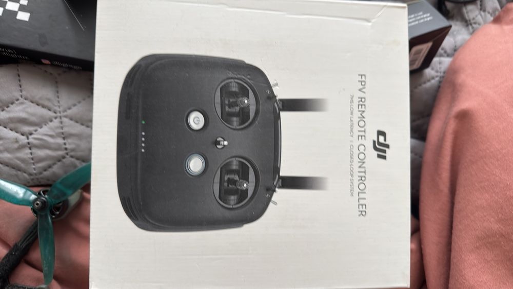 DJI комплект състезателен дрон, очила  и  батерии