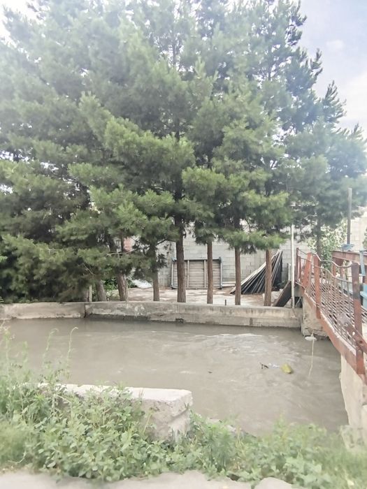 Чойхона Сотилади..Нотурар 3,5 сотых.. ремонт талаб.